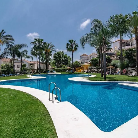 Costa Del Sol Modern Oasis In Nueva Andalucia Close To Lake La Tortuga Marbella
