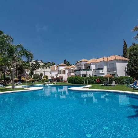 Apartment Costa Del Sol Modern Oasis In Nueva Andalucia Close To Lake La Tortuga *